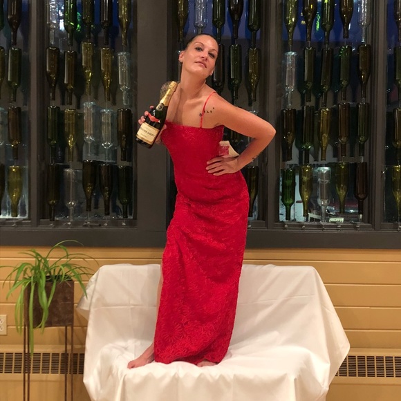 aiden mattox Dresses & Skirts - Red Aiden Mattox Gown New